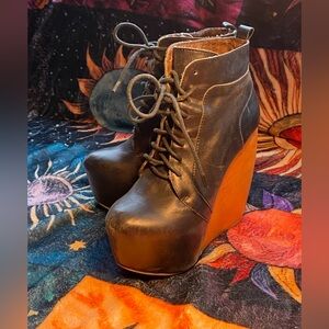 ZIGI girl “Infinite” wedge platform ankle booties,black leather,wood platform, 8